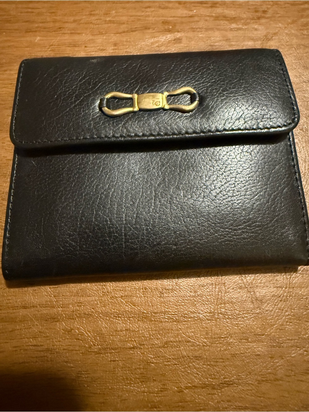 Liz Claiborne Black Leather Trifold Wallet